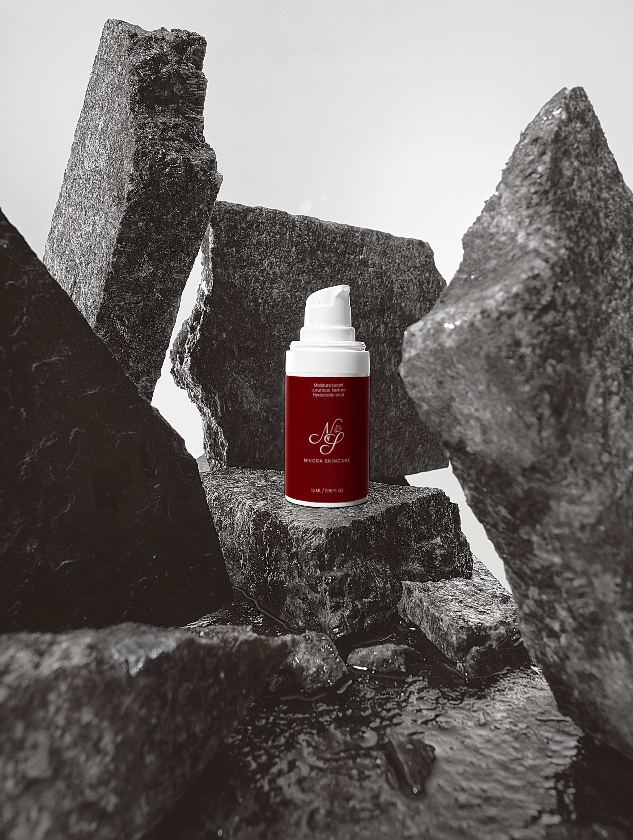 Face Cream close-up texture – hydrating formula for soft and supple skin by Nivora Skincare