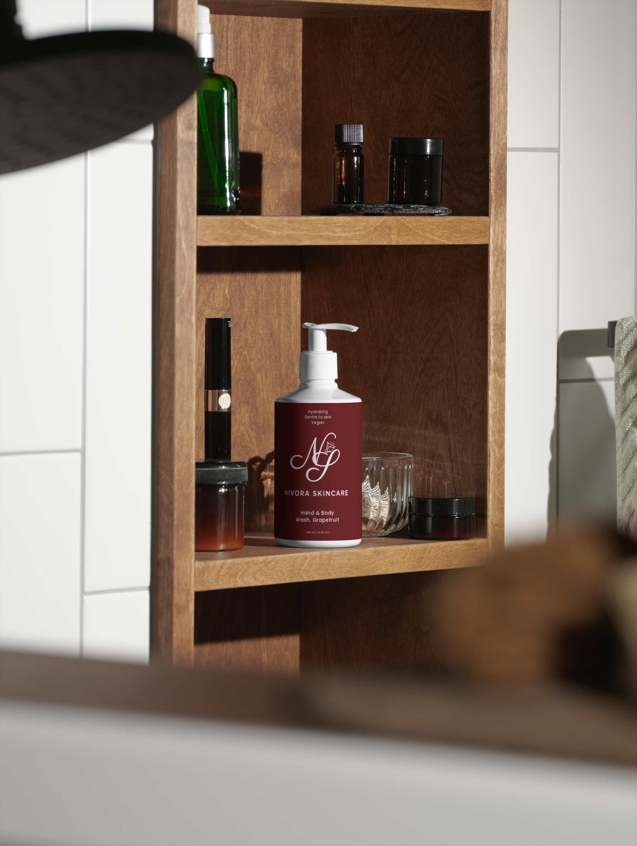 Grapefruit Hand & Body Wash – suitable for all skin types by Nivora Skincare